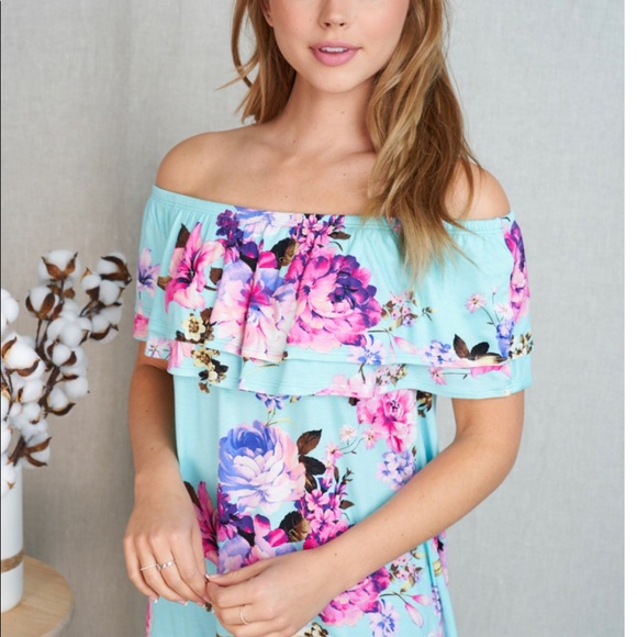 🦄 Host Pick 🦄 Spring into Action Top - Picture 3 of 4